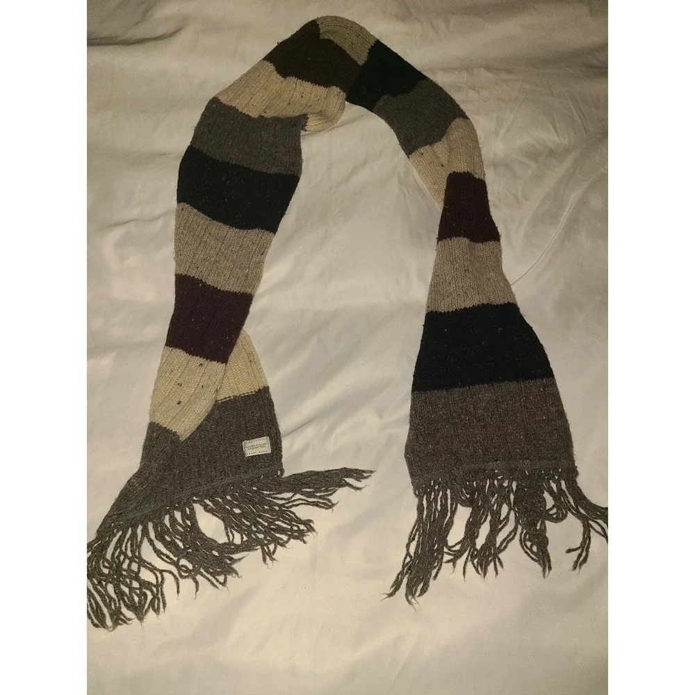 United Colors of Benetton Striped‎ Knit Scarf Made in Italy Fringe Multi-Color